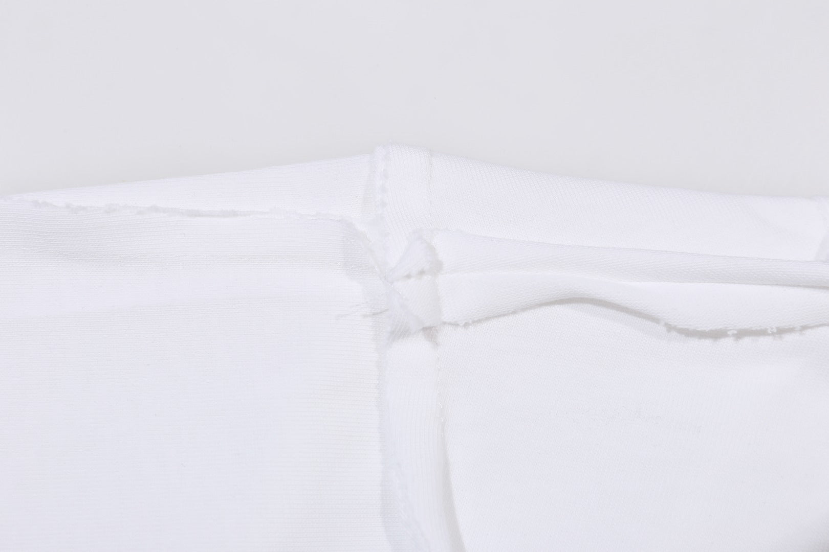 LuxluxHouse Best Quality Clothes T-shirt THUG