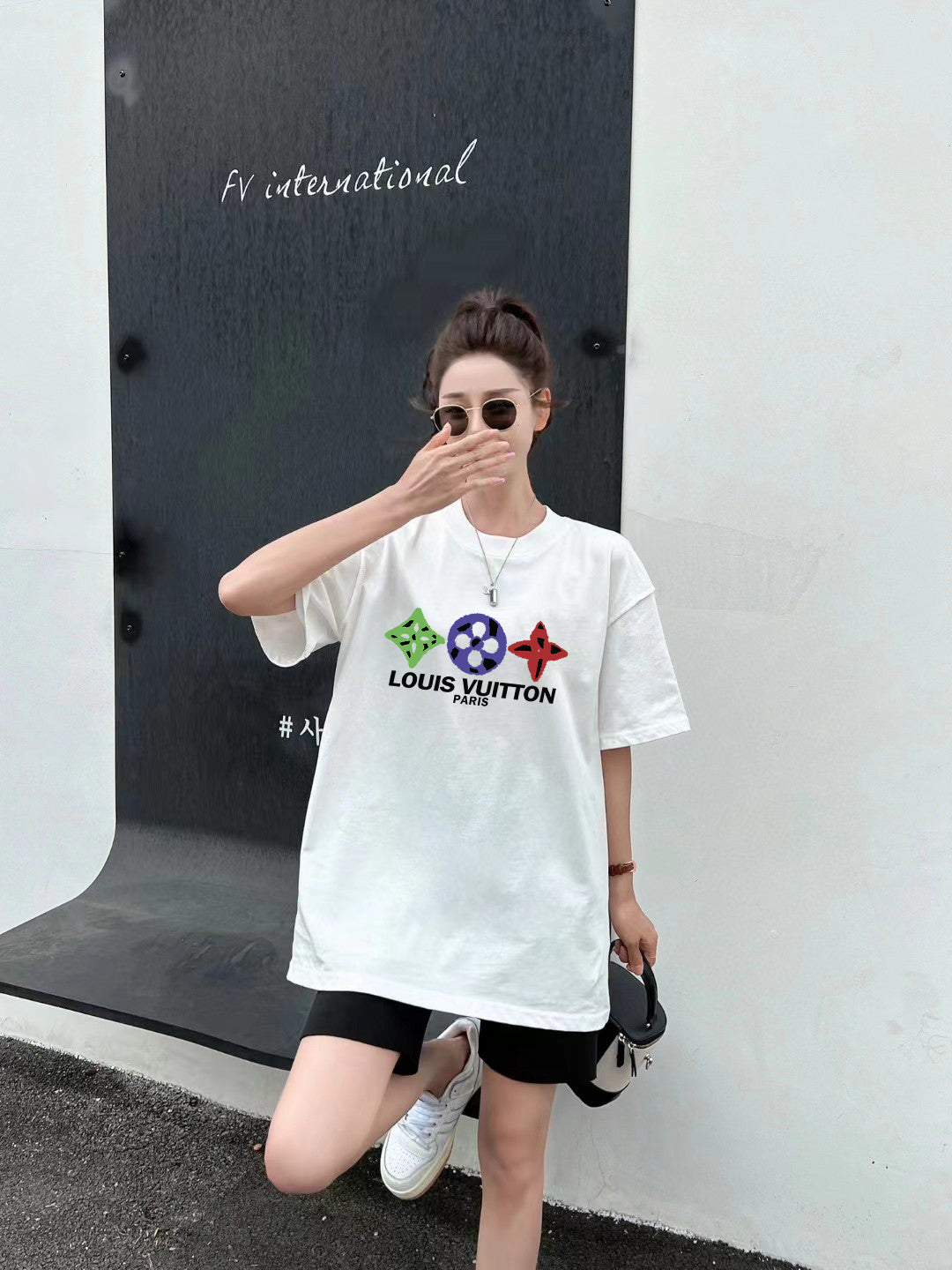 LuxluxHouse Best Quality Clothes T-shirt Louis Vuitton