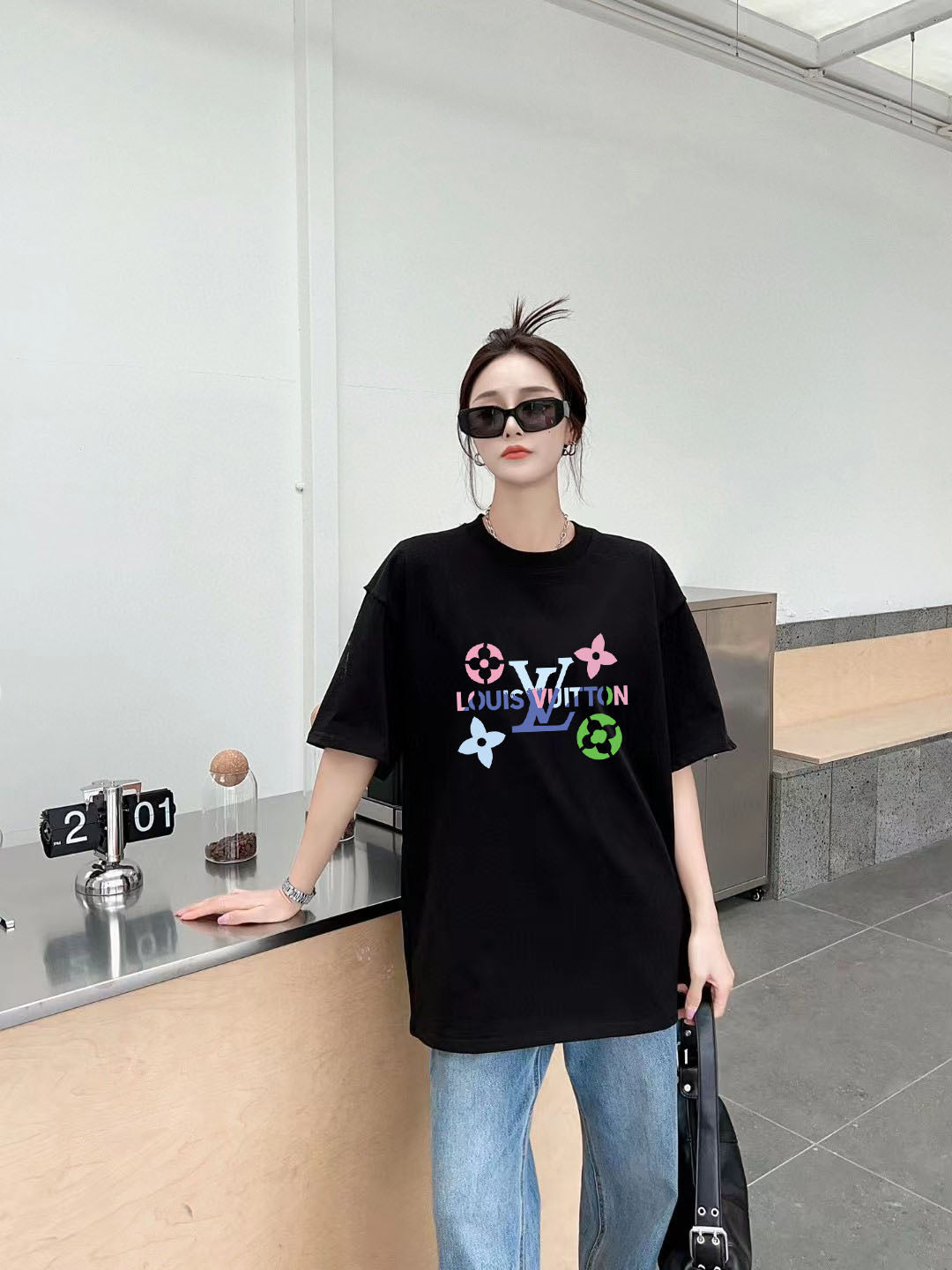 LuxluxHouse Best Quality Clothes T-shirt Louis Vuitton