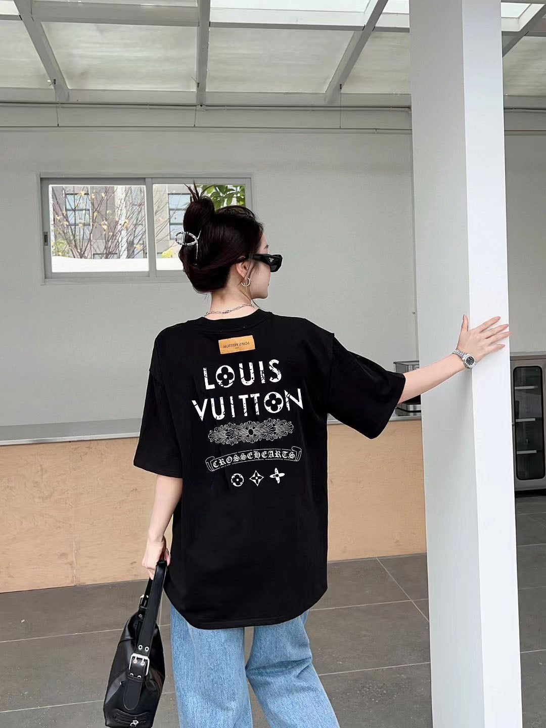LuxluxHouse Best Quality Clothes T-shirt Louis Vuitton