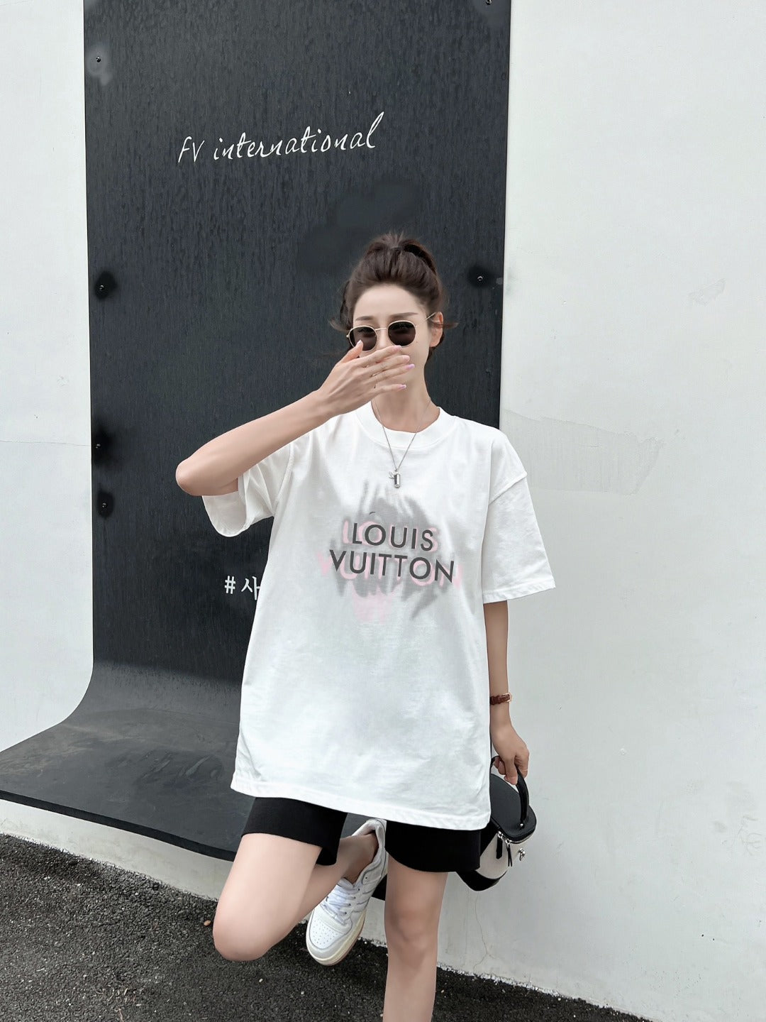 LuxluxHouse Best Quality Clothes T-shirt Louis Vuitton