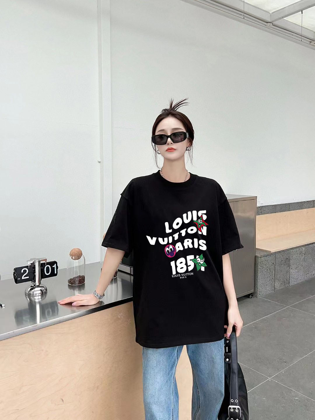LuxluxHouse Best Quality Clothes T-shirt Louis Vuitton