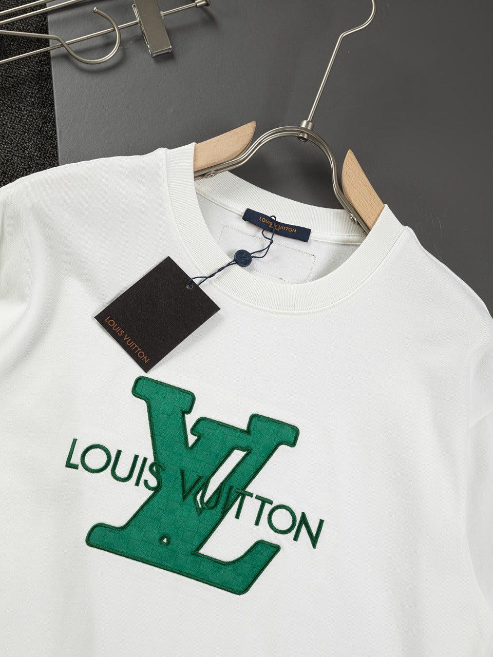 LuxluxHouse Best Quality Clothes T-shirt Louis Vuitton