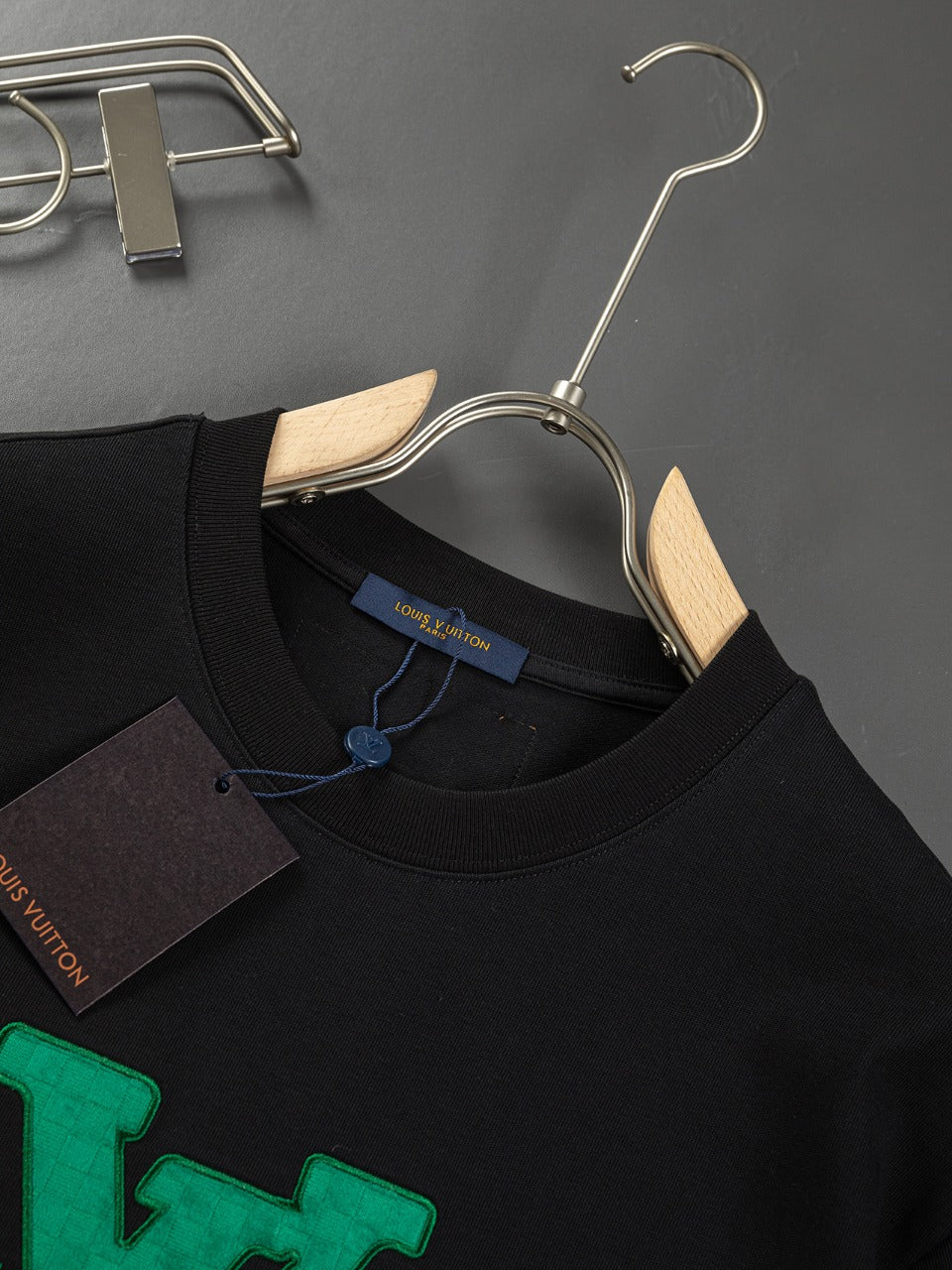 LuxluxHouse Best Quality Clothes T-shirt Louis Vuitton