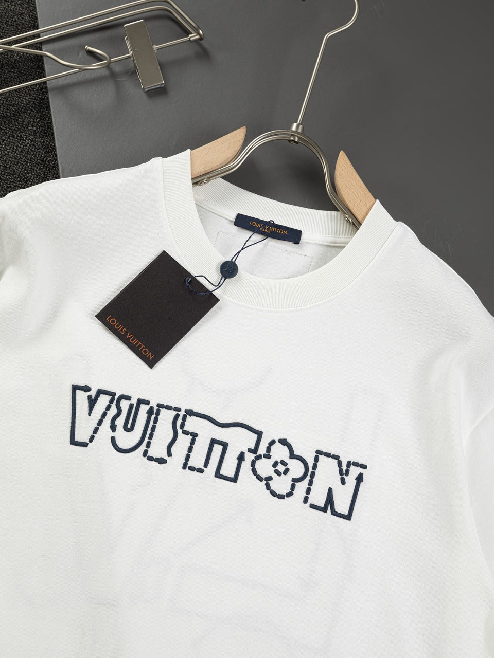 LuxluxHouse Best Quality Clothes T-shirt Louis Vuitton
