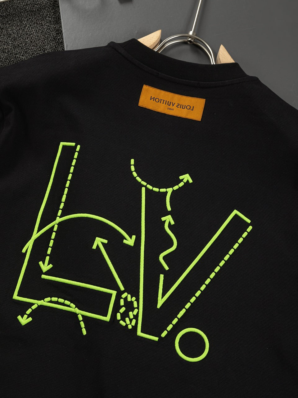 LuxluxHouse Best Quality Clothes T-shirt Louis Vuitton