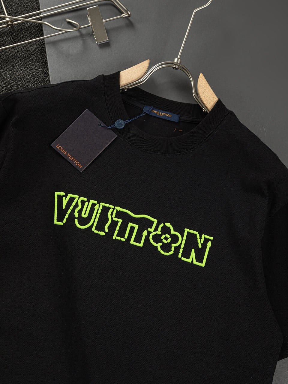 LuxluxHouse Best Quality Clothes T-shirt Louis Vuitton