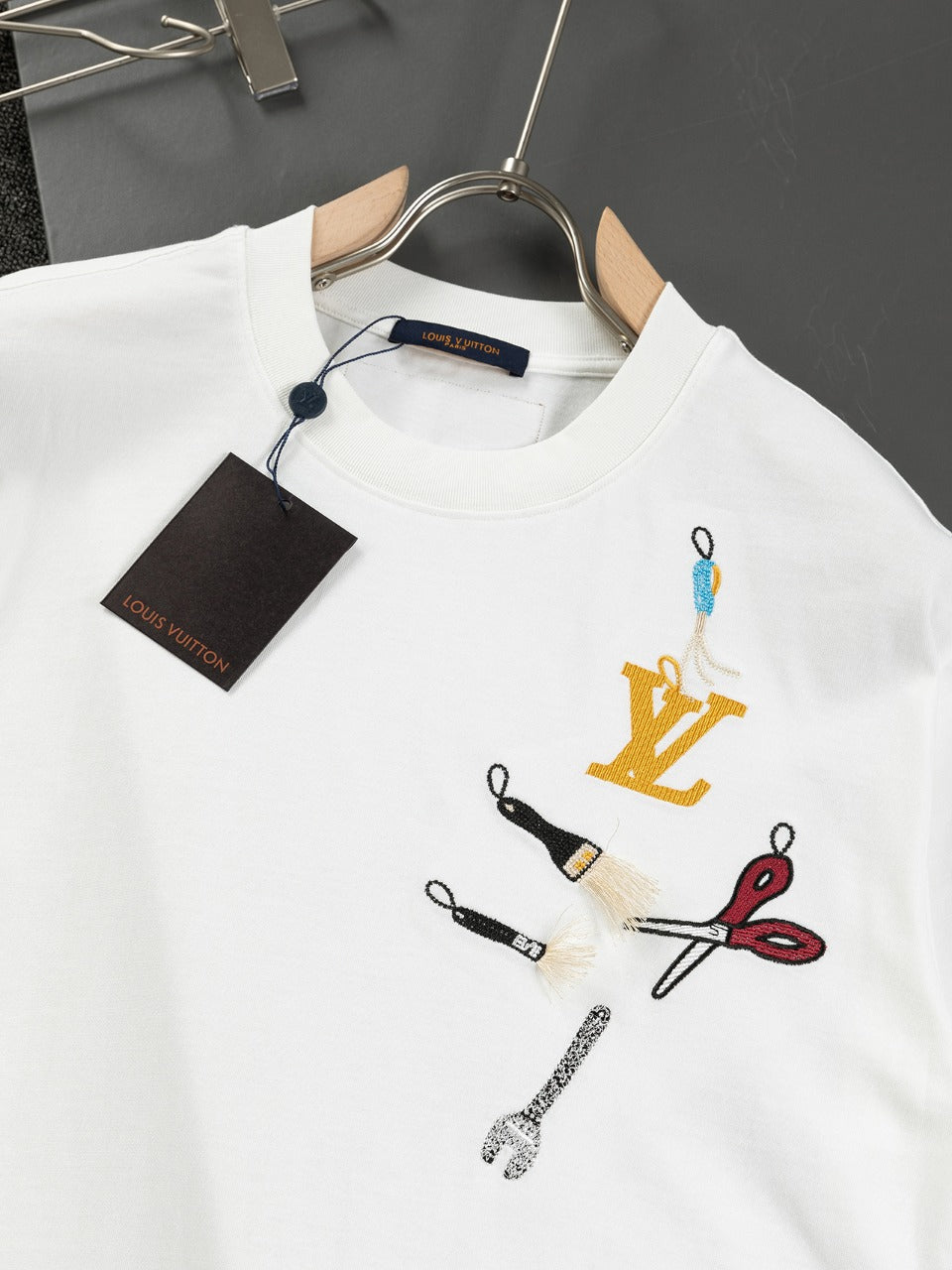 LuxluxHouse Best Quality Clothes T-shirt Louis Vuitton