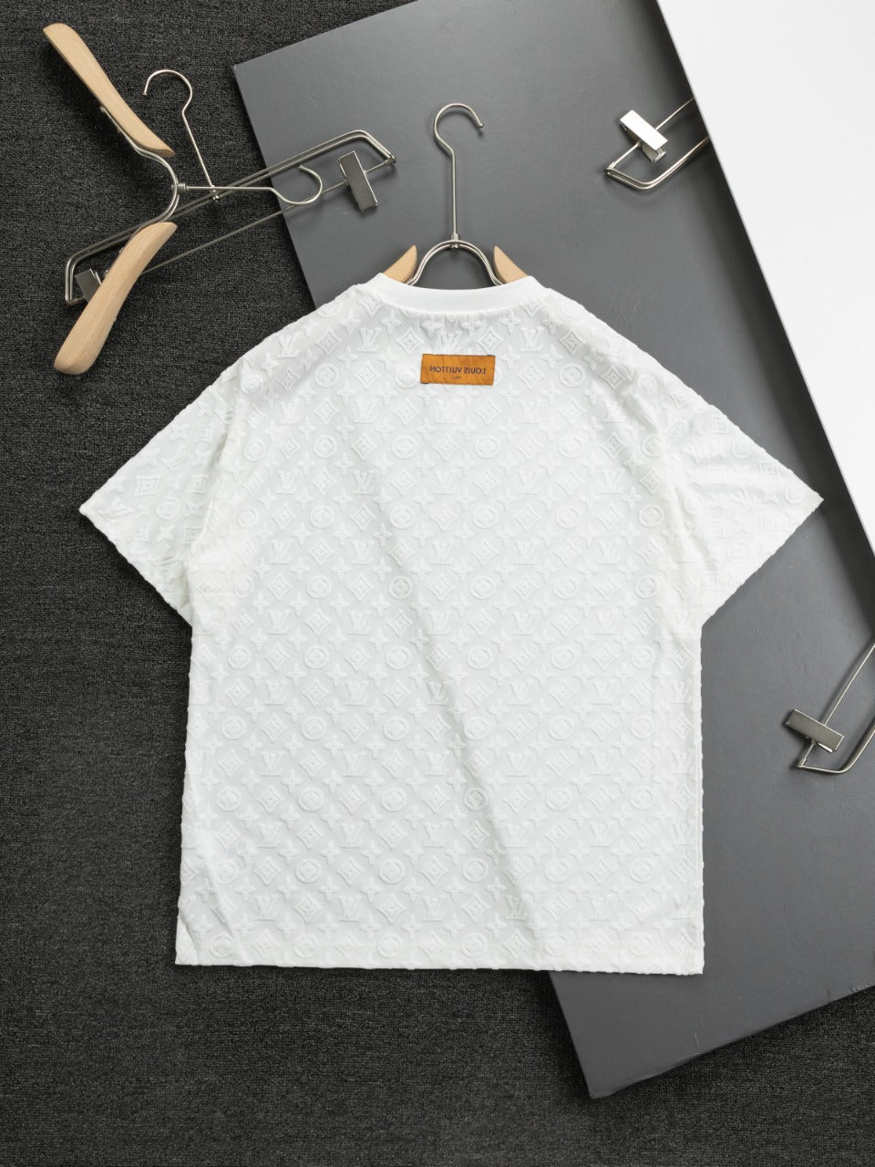 LuxluxHouse Best Quality Clothes T-shirt Louis Vuitton