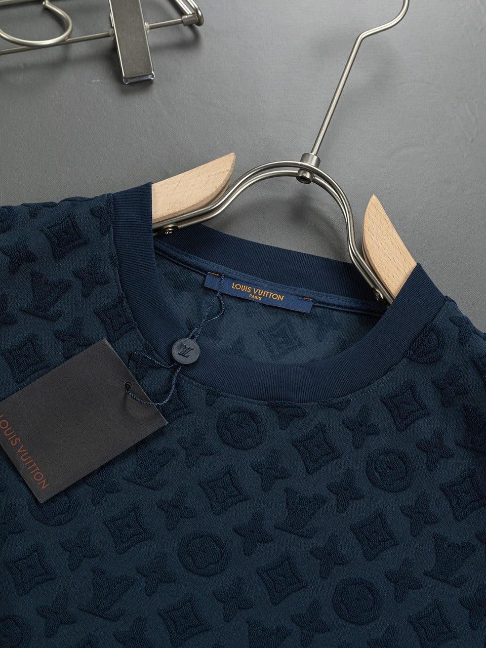 LuxluxHouse Best Quality Clothes T-shirt Louis Vuitton