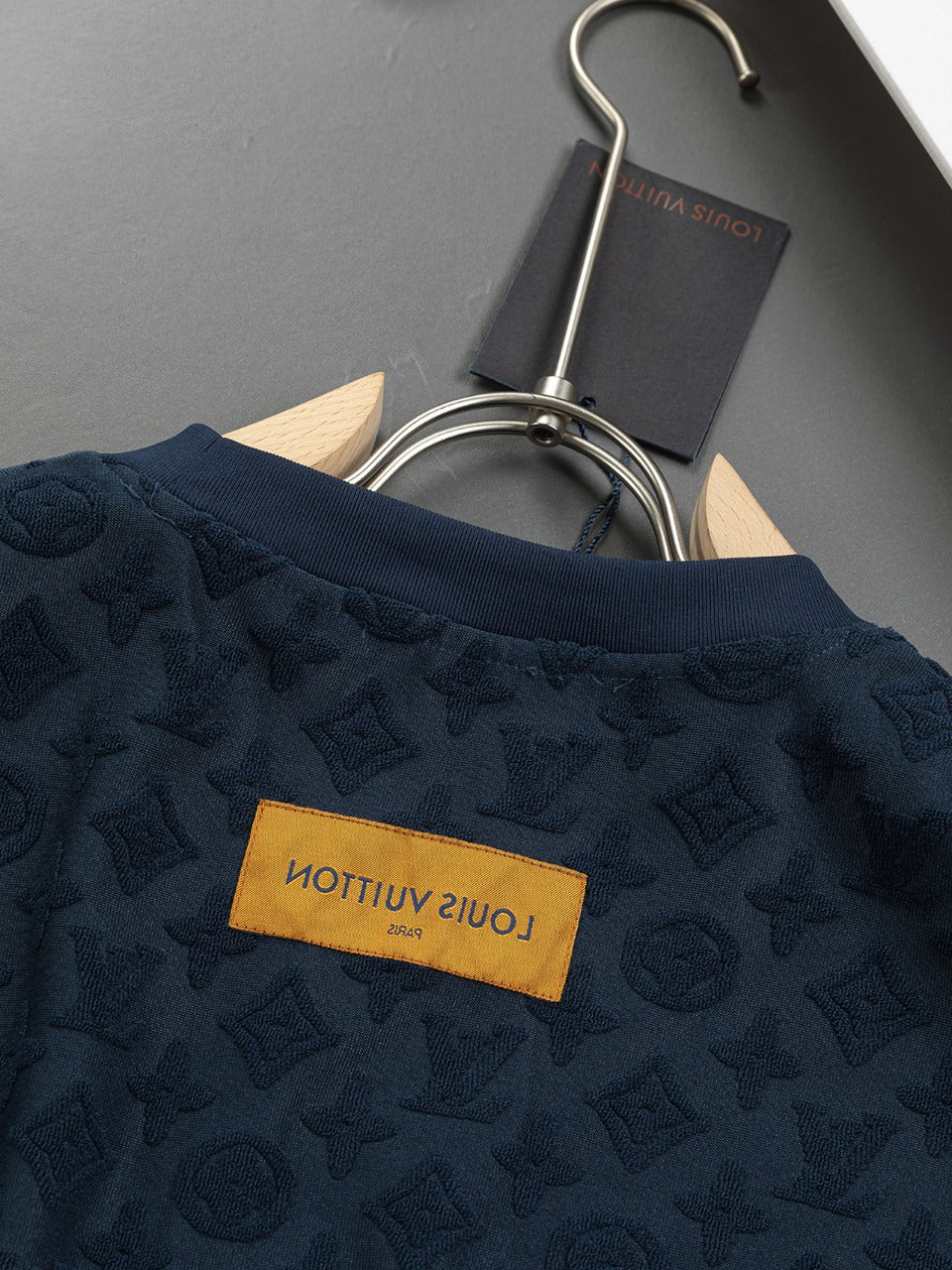 LuxluxHouse Best Quality Clothes T-shirt Louis Vuitton