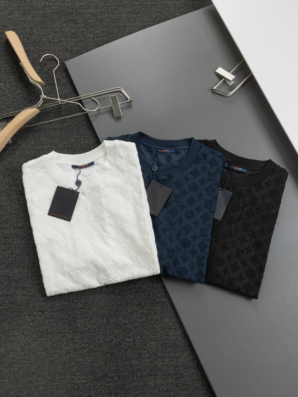 LuxluxHouse Best Quality Clothes T-shirt Louis Vuitton