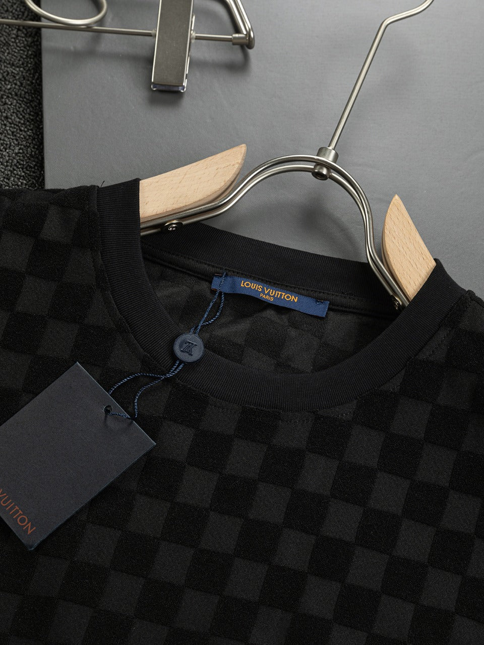 LuxluxHouse Best Quality Clothes T-shirt Louis Vuitton