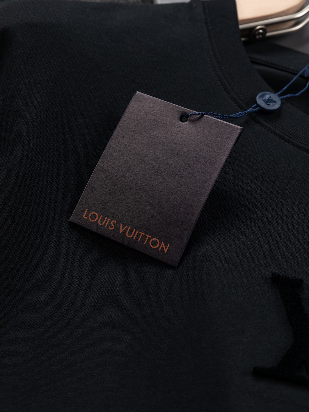 LuxluxHouse Best Quality Clothes T-shirt Louis Vuitton