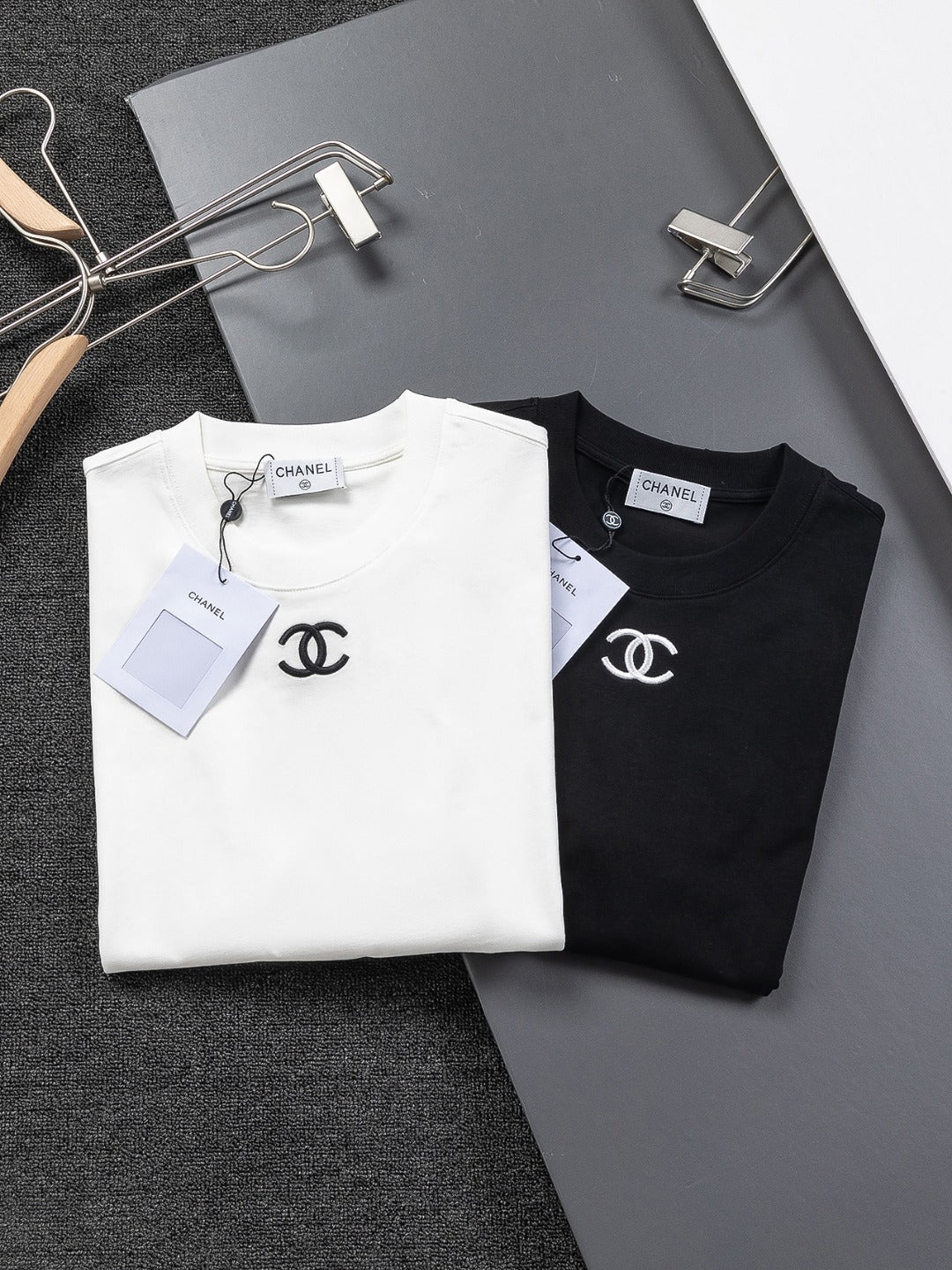 LuxluxHouse Best Quality Clothes T-shirt Chanel & Maison Margiela