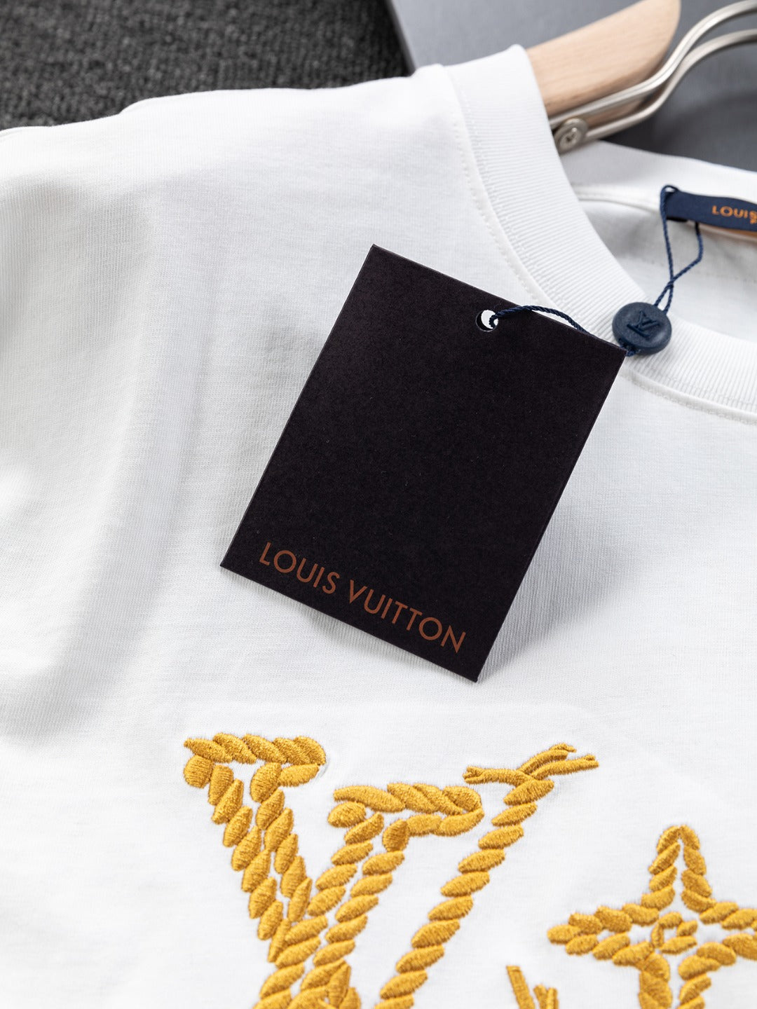 LuxluxHouse Best Quality Clothes T-shirt Louis Vuitton