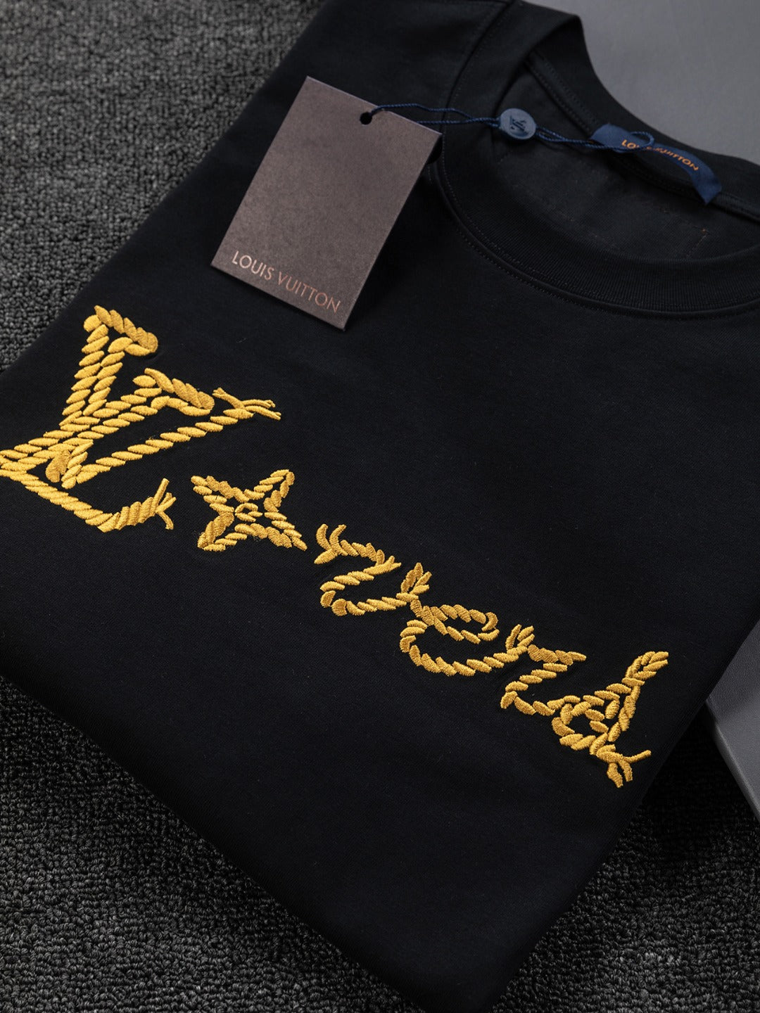 LuxluxHouse Best Quality Clothes T-shirt Louis Vuitton