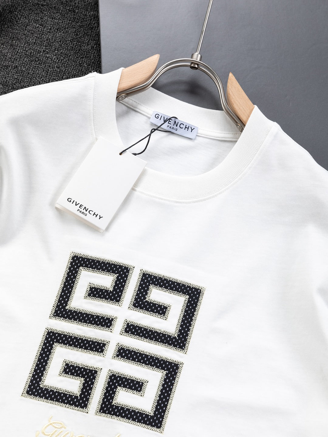 LuxluxHouse Best Quality Clothes Givenchy T-shirt
