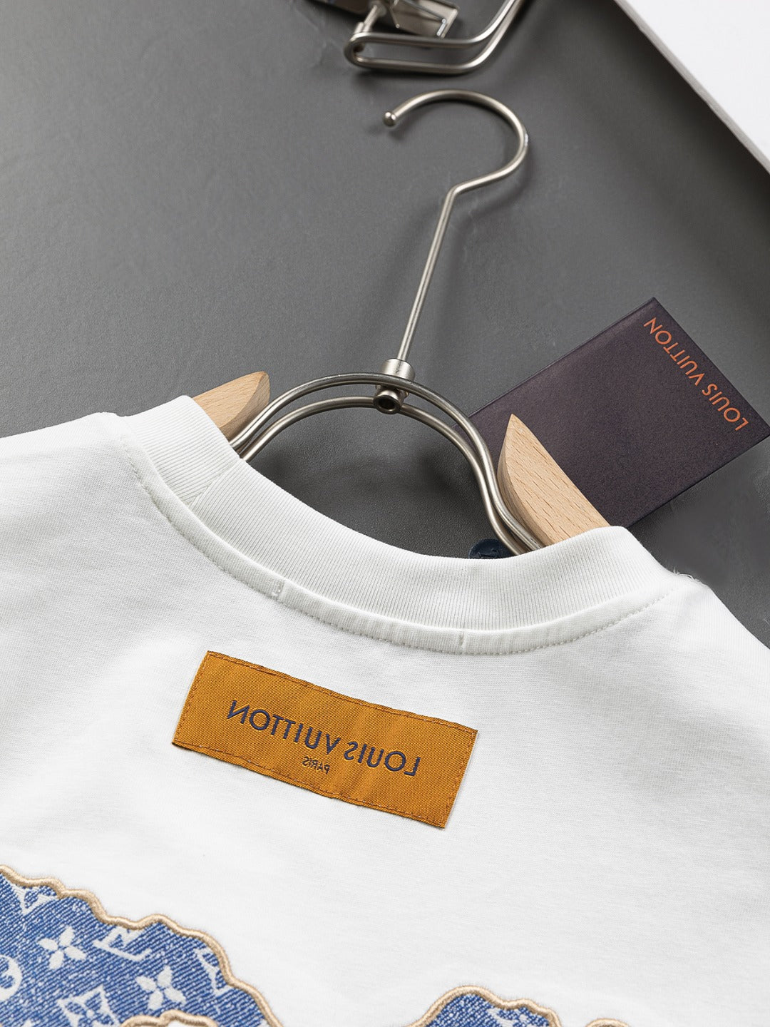 LuxluxHouse Best Quality Clothes T-shirt Louis Vuitton