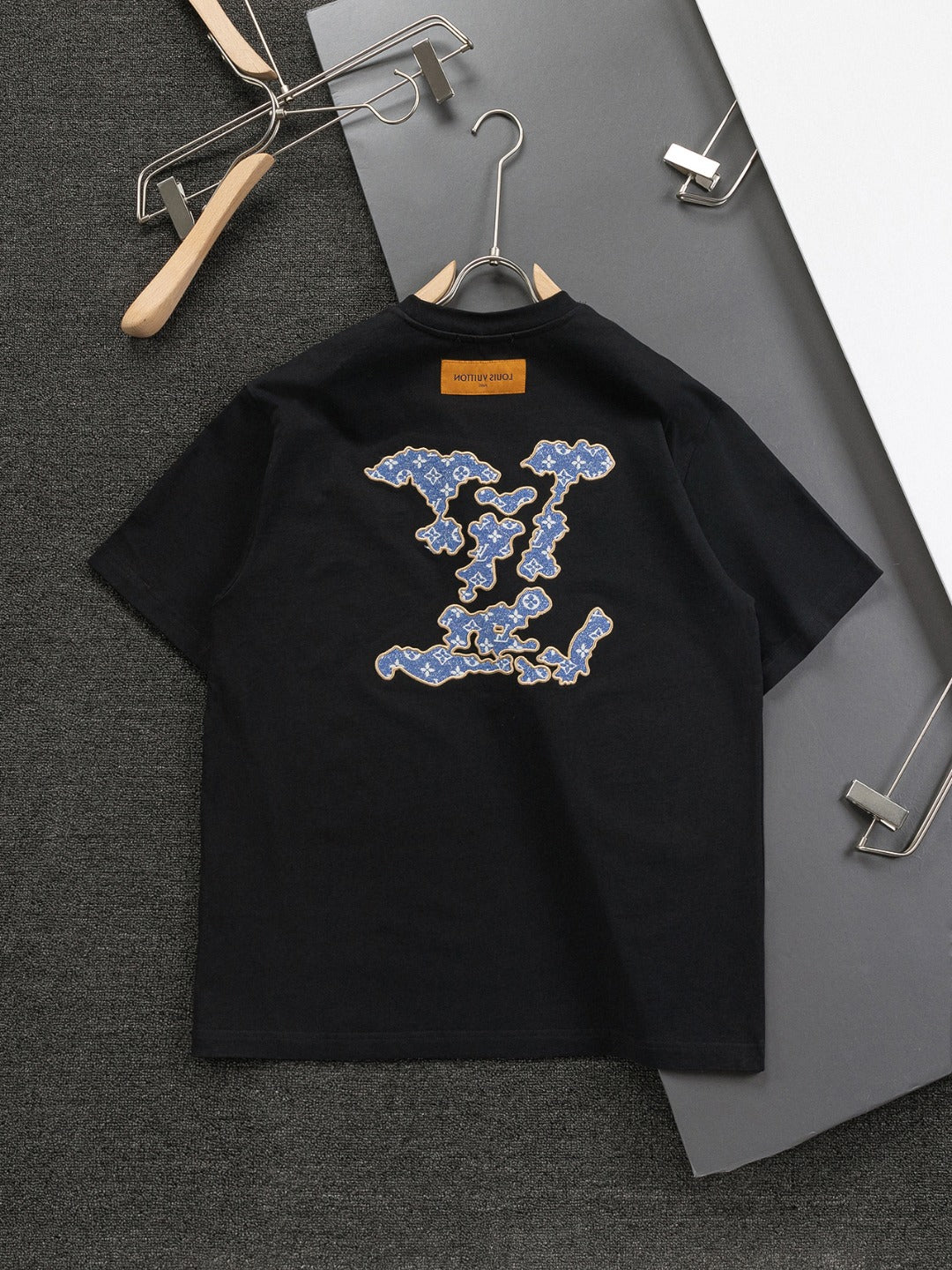 LuxluxHouse Best Quality Clothes T-shirt Louis Vuitton