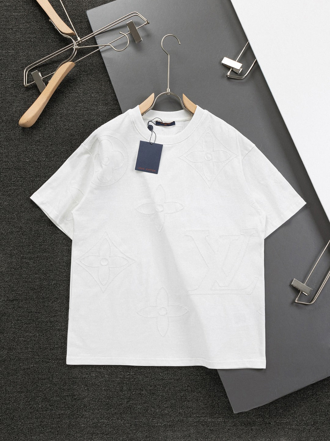 LuxluxHouse Best Quality Clothes T-shirt Louis Vuitton