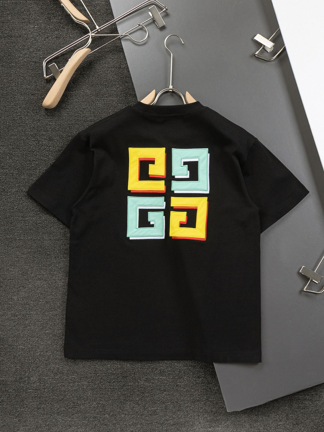 LuxluxHouse Best Quality Clothes Givenchy T-shirt
