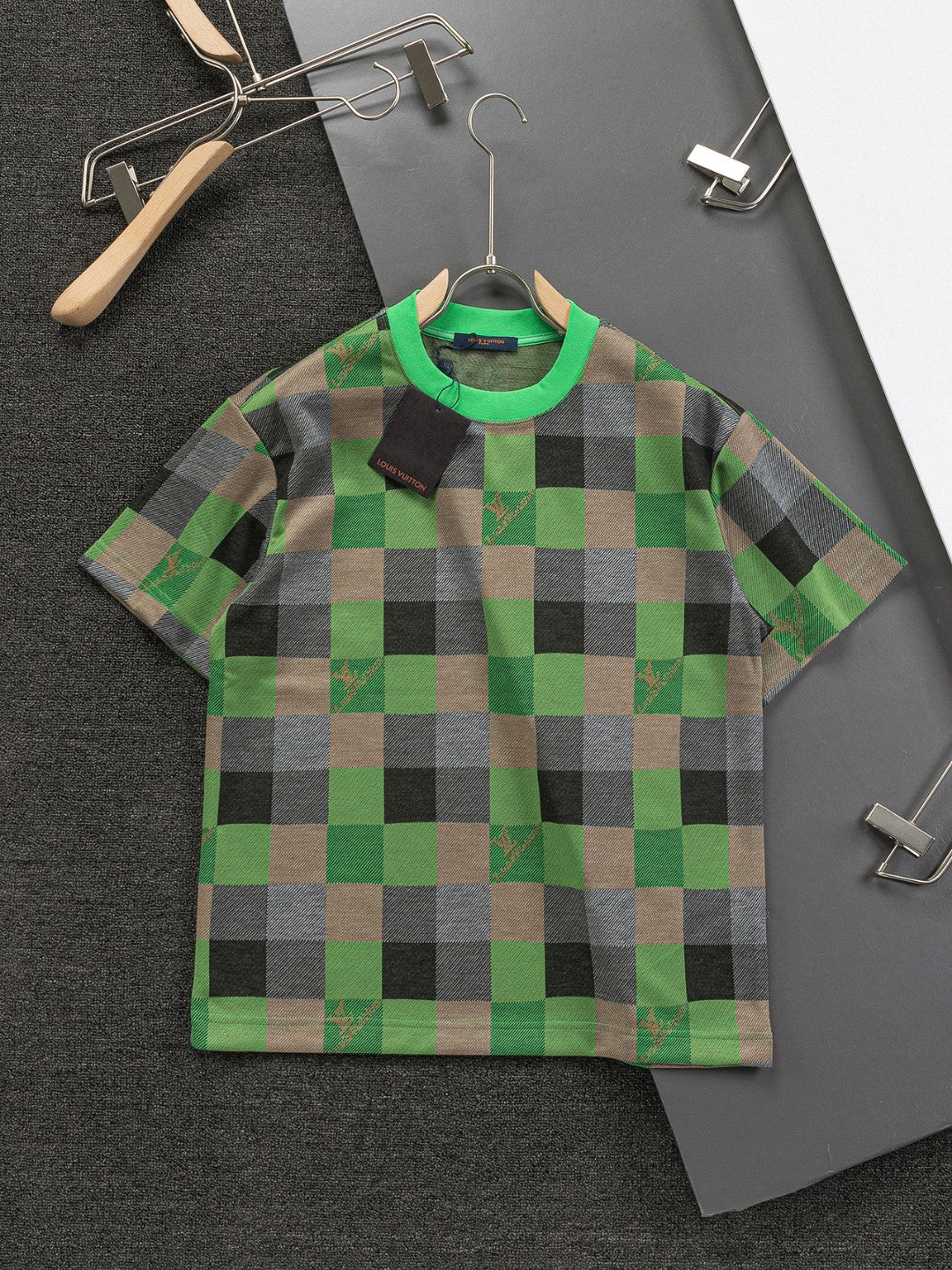 LuxluxHouse Best Quality Clothes T-shirt Louis Vuitton
