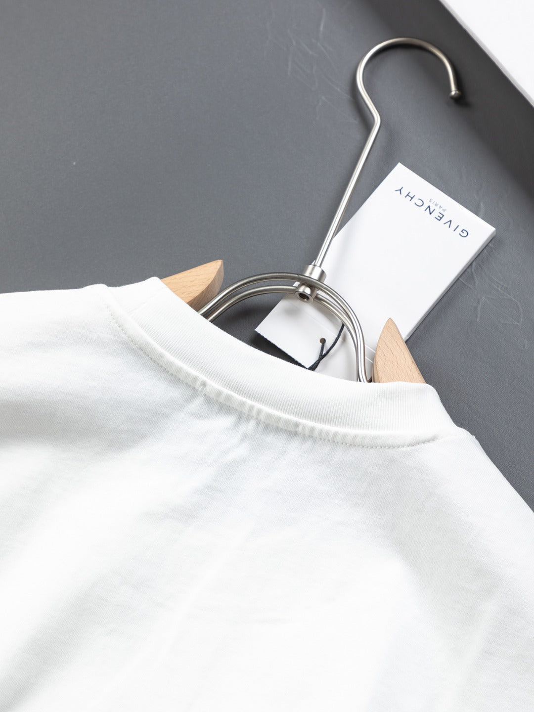 LuxluxHouse Best Quality Clothes Givenchy T-shirt