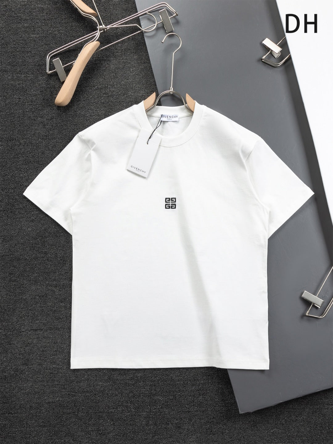 LuxluxHouse Best Quality Clothes Givenchy T-shirt