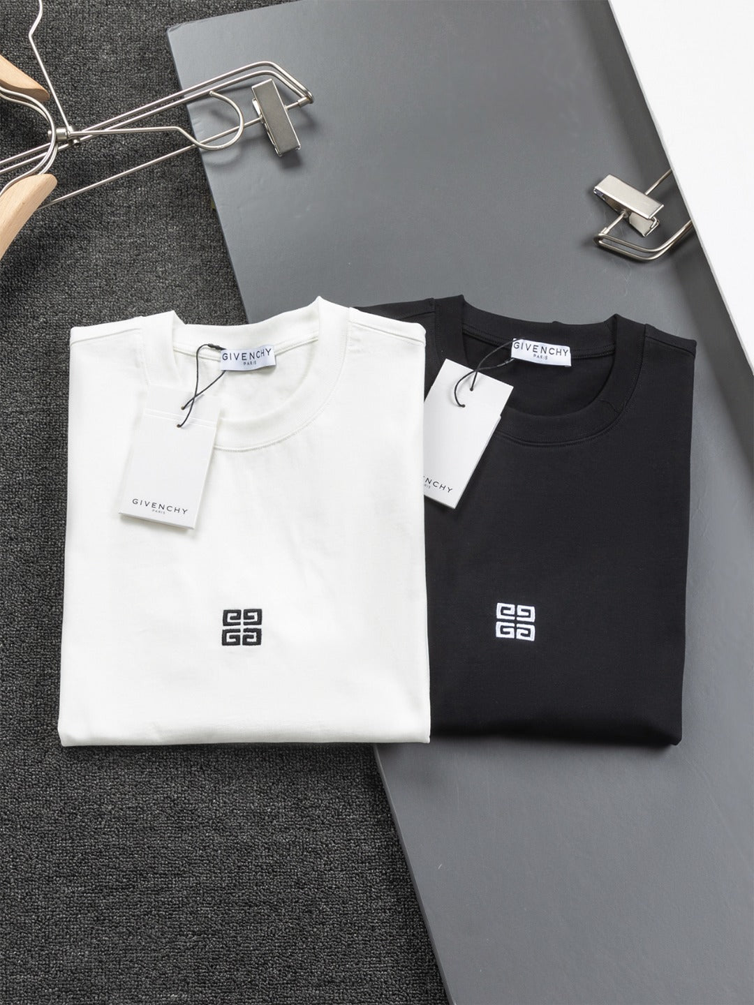 LuxluxHouse Best Quality Clothes Givenchy T-shirt