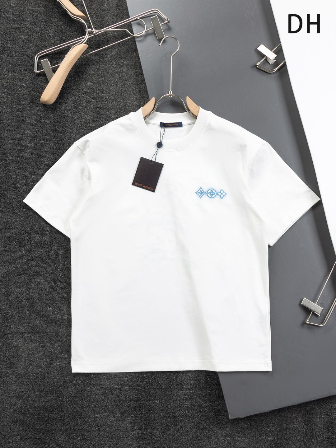 LuxluxHouse Best Quality Clothes T-shirt Louis Vuitton