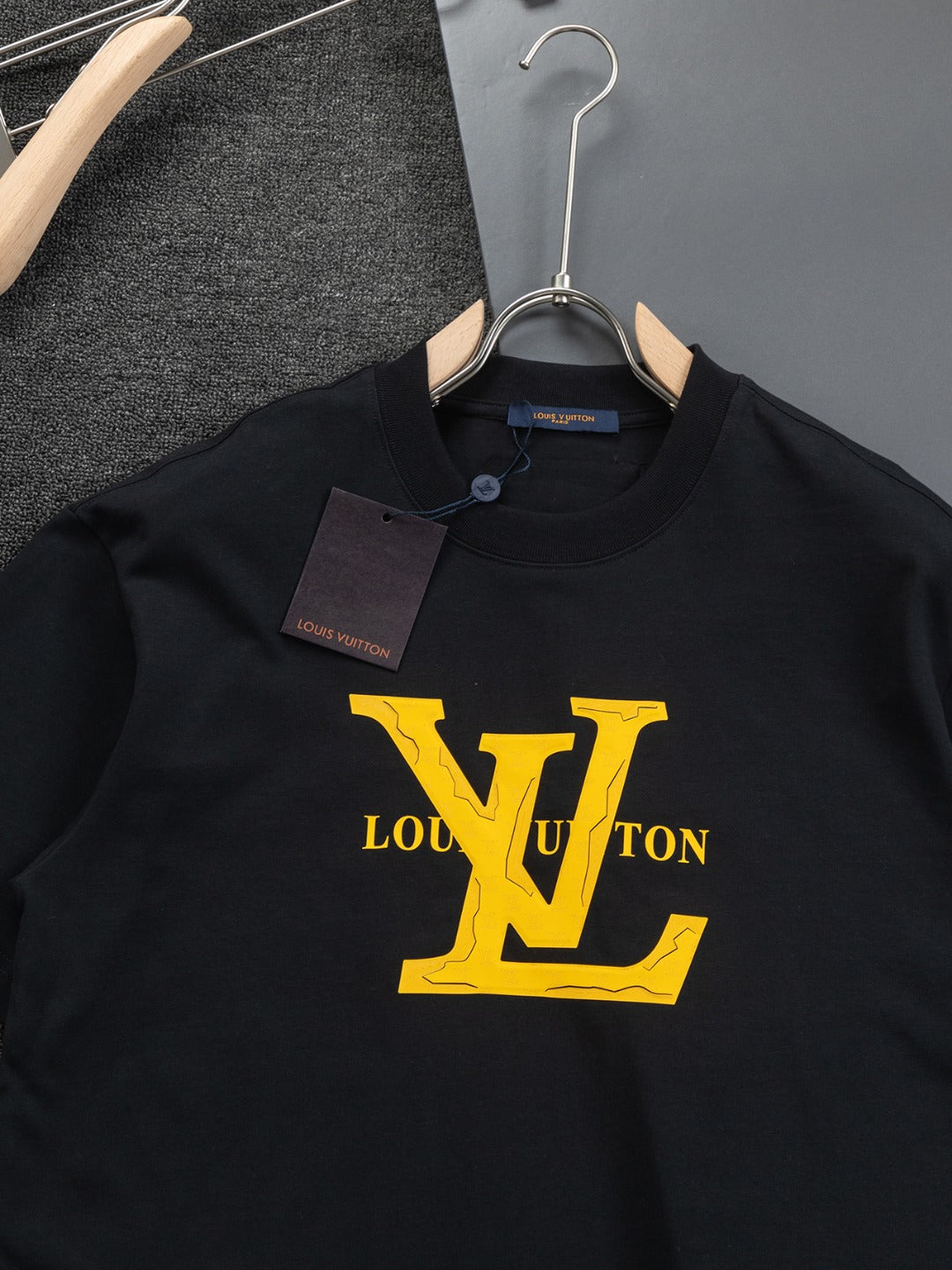 LuxluxHouse Best Quality Clothes T-shirt Louis Vuitton