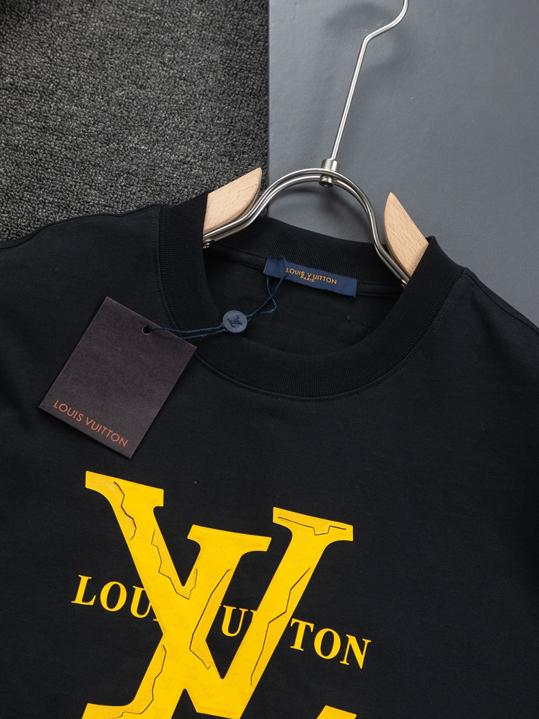LuxluxHouse Best Quality Clothes T-shirt Louis Vuitton