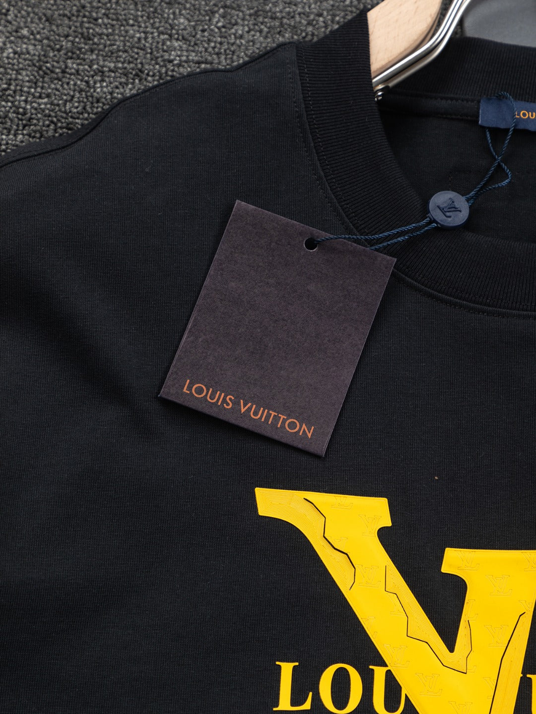 LuxluxHouse Best Quality Clothes T-shirt Louis Vuitton