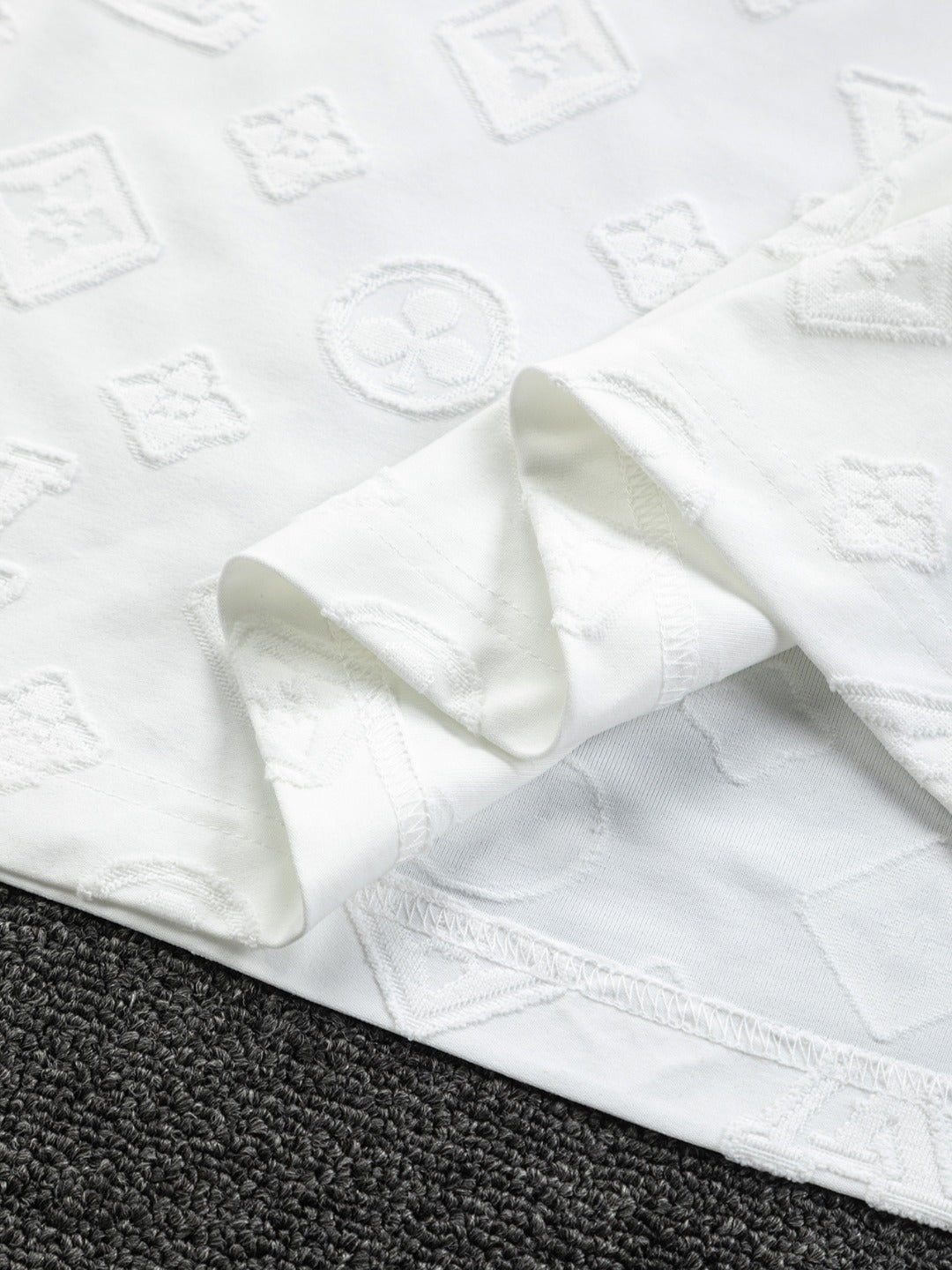 LuxluxHouse Best Quality Clothes T-shirt Louis Vuitton