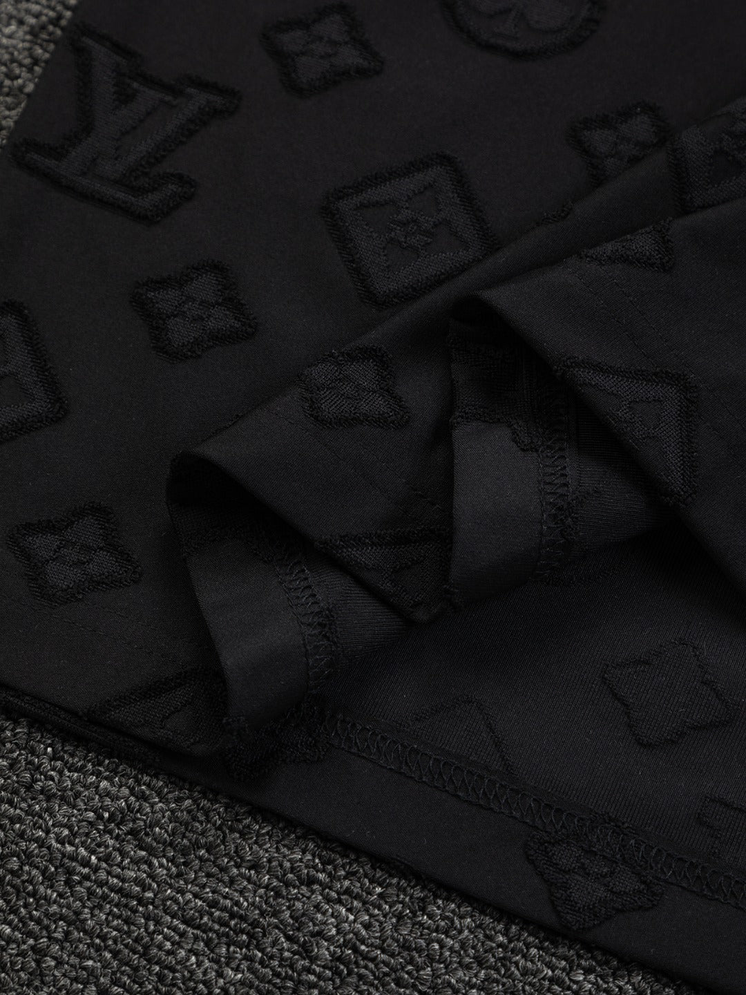 LuxluxHouse Best Quality Clothes T-shirt Louis Vuitton