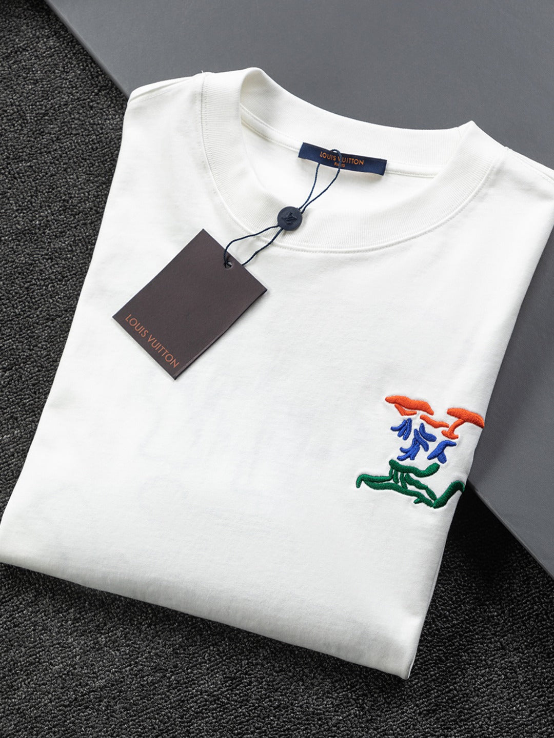 LuxluxHouse Best Quality Clothes T-shirt Louis Vuitton