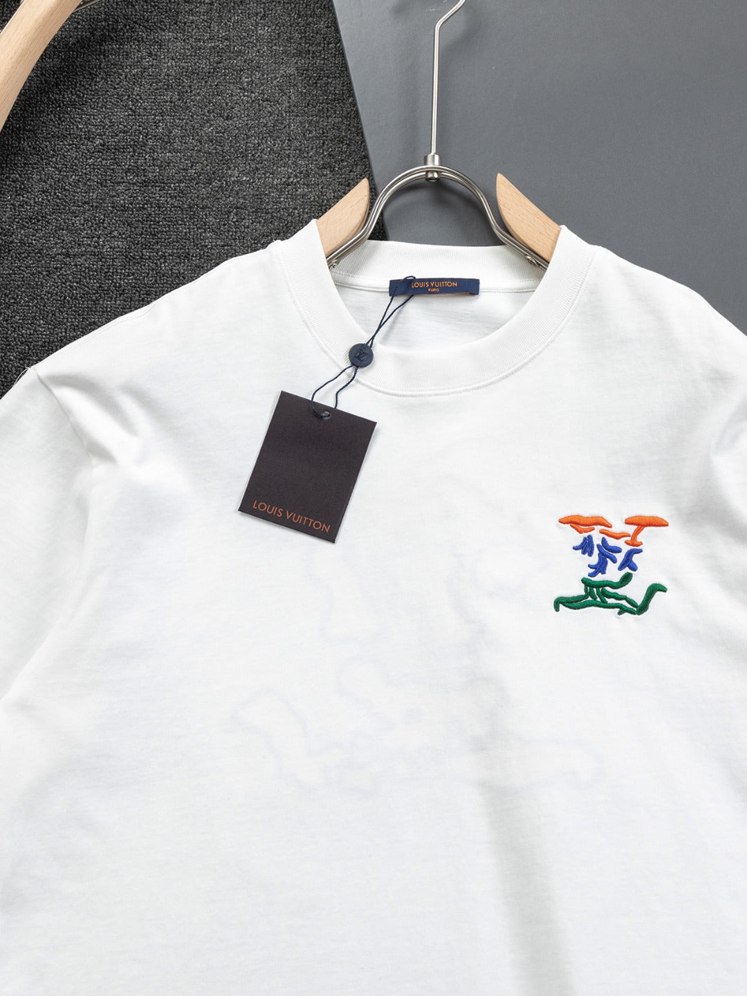 LuxluxHouse Best Quality Clothes T-shirt Louis Vuitton