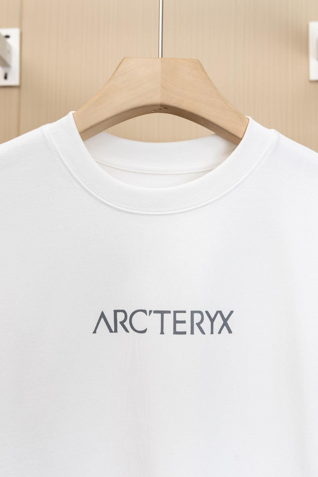 LuxluxHouse Best Quality Clothes T-shirt Arcteryx