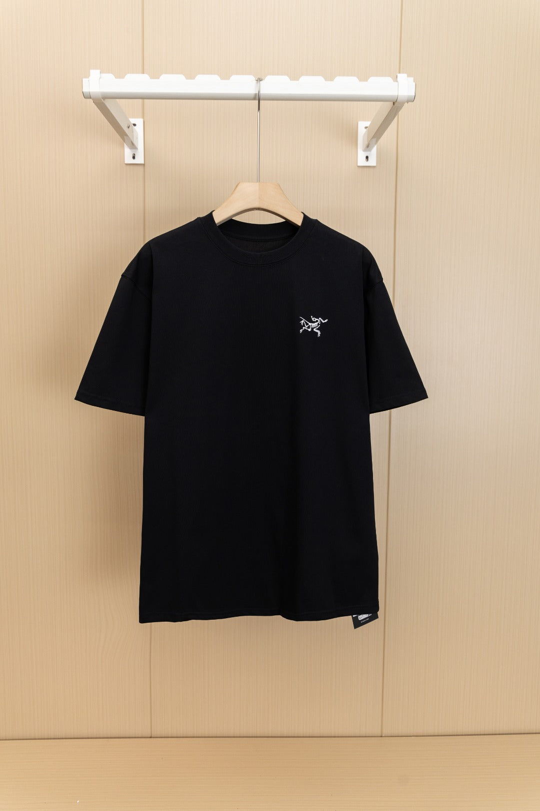 LuxluxHouse Best Quality Clothes T-shirt Arcteryx