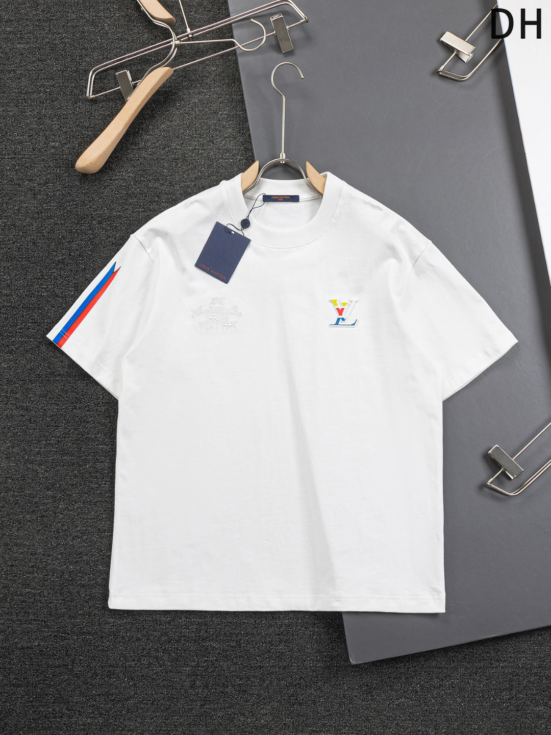 LuxluxHouse Best Quality Clothes T-shirt Louis Vuitton