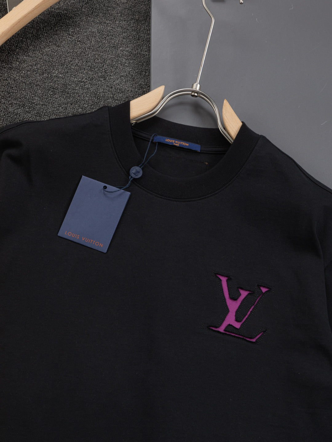 LuxluxHouse Best Quality Clothes T-shirt Louis Vuitton