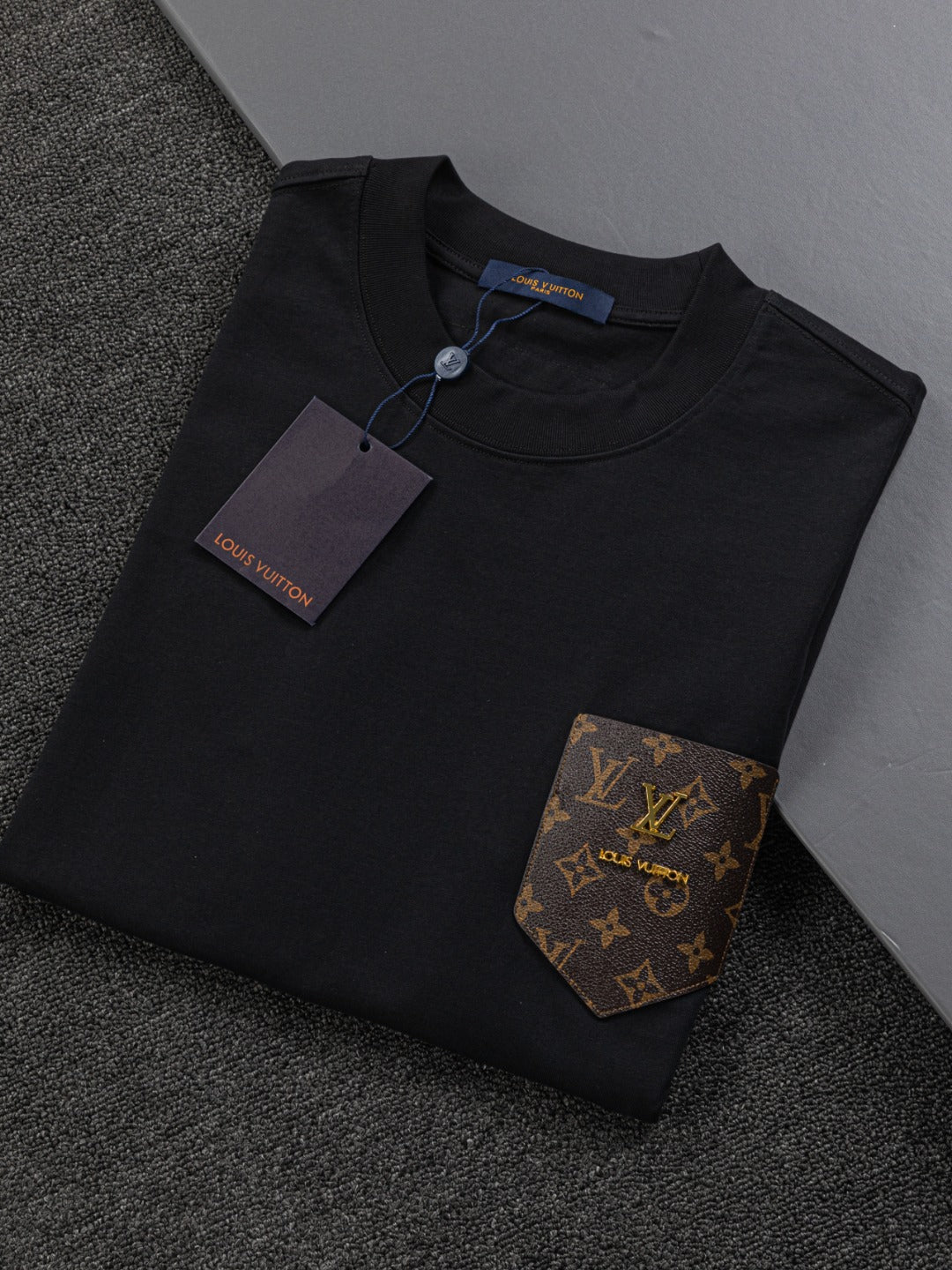 LuxluxHouse Best Quality Clothes T-shirt Louis Vuitton