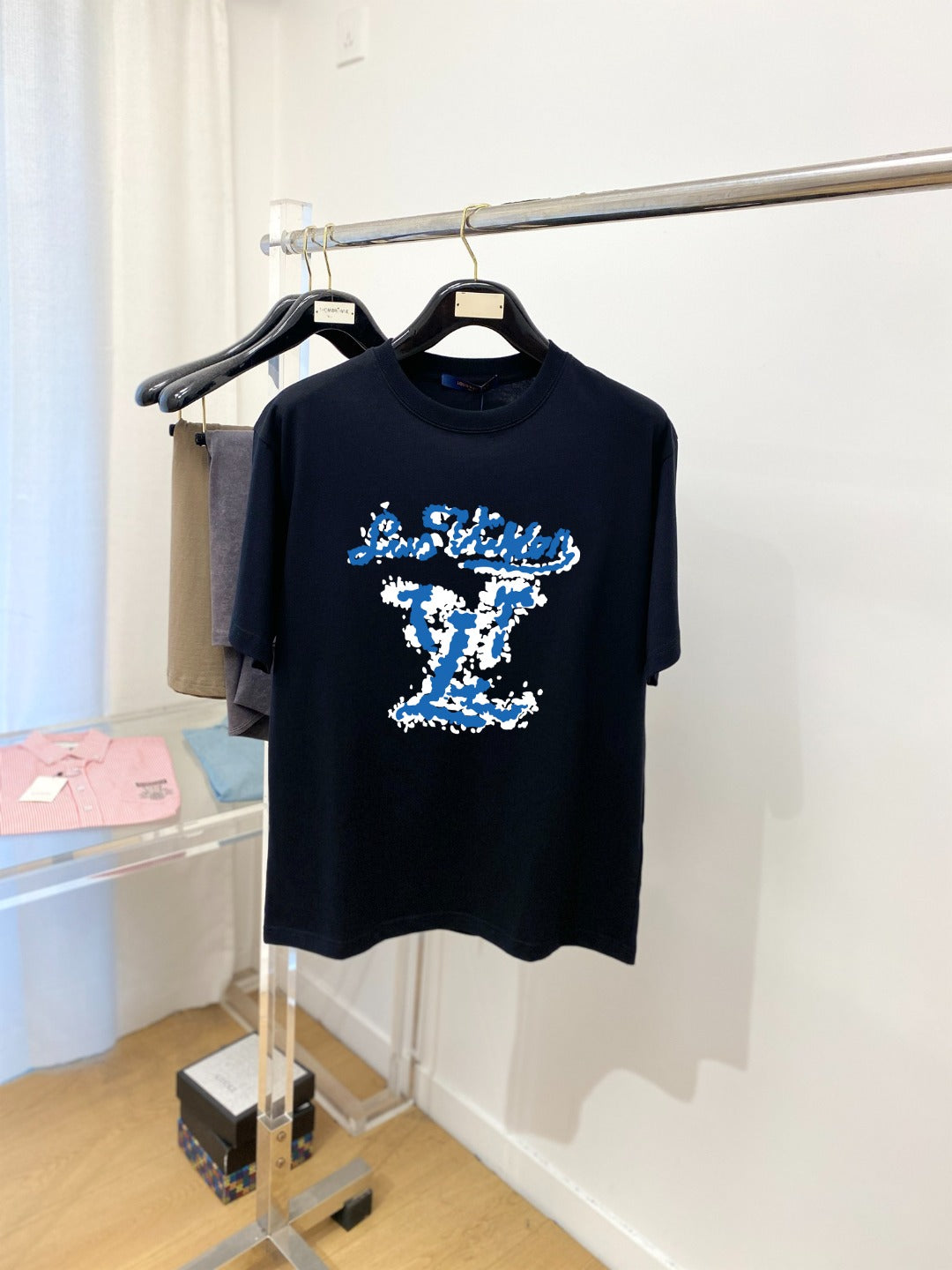 LuxluxHouse Best Quality Clothes T-shirt Louis Vuitton
