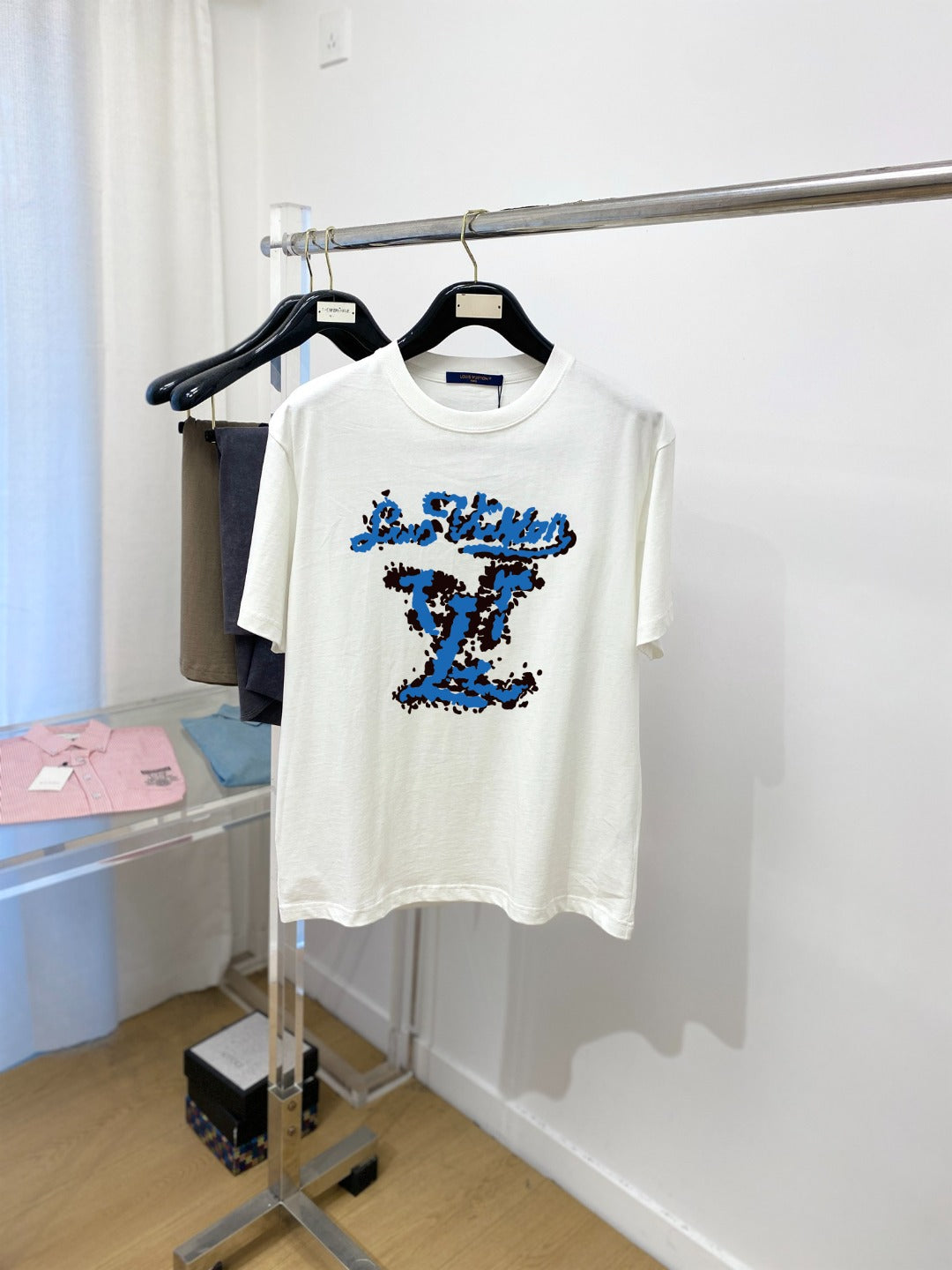 LuxluxHouse Best Quality Clothes T-shirt Louis Vuitton