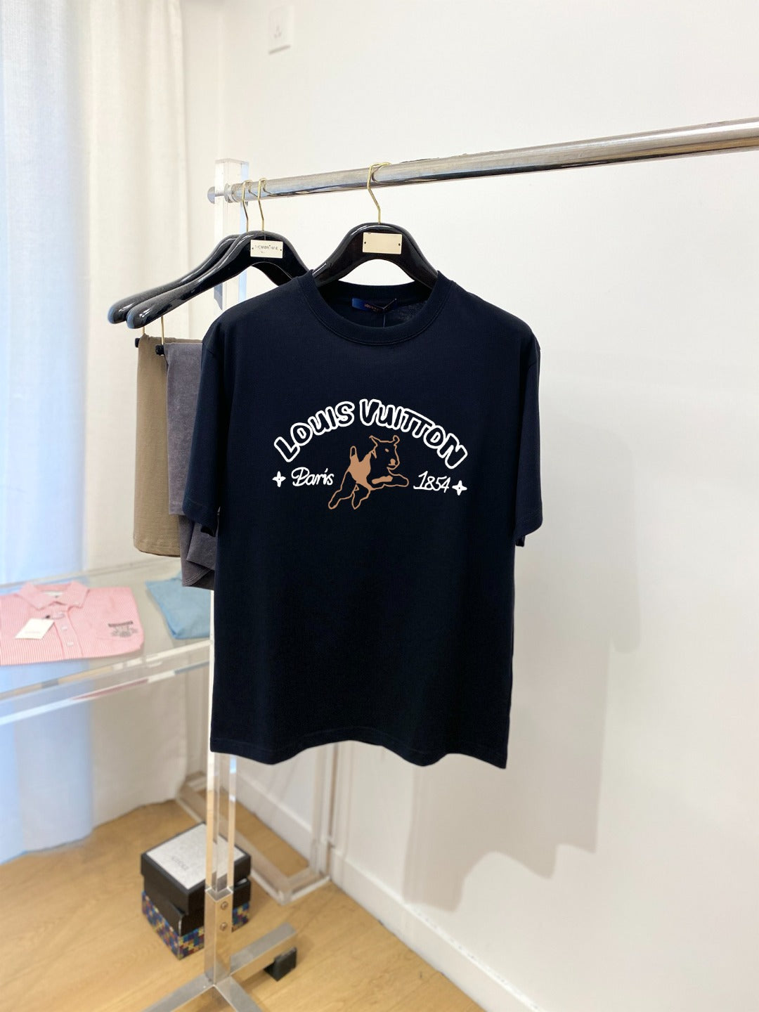 LuxluxHouse Best Quality Clothes T-shirt Louis Vuitton