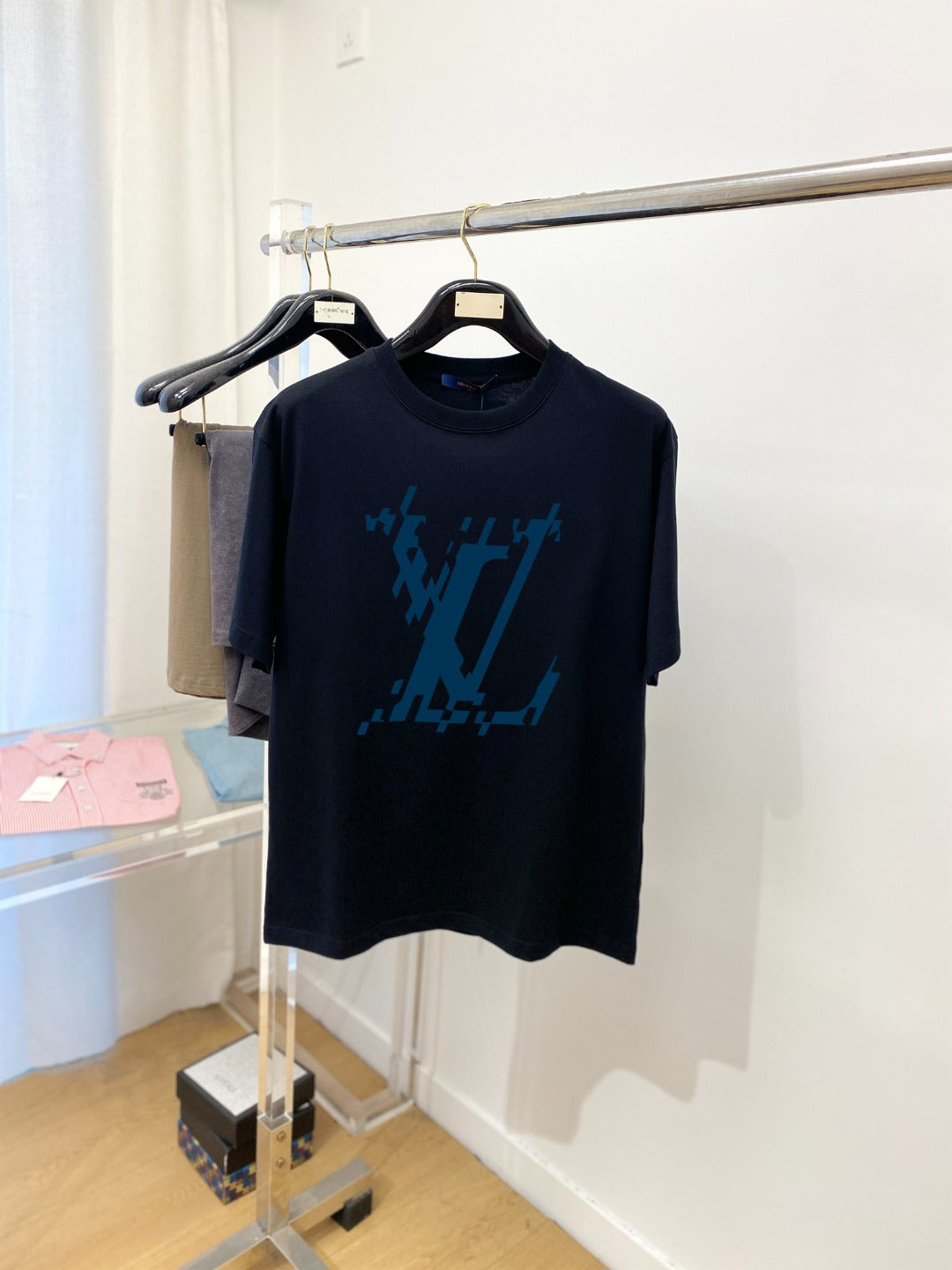 LuxluxHouse Best Quality Clothes T-shirt Louis Vuitton