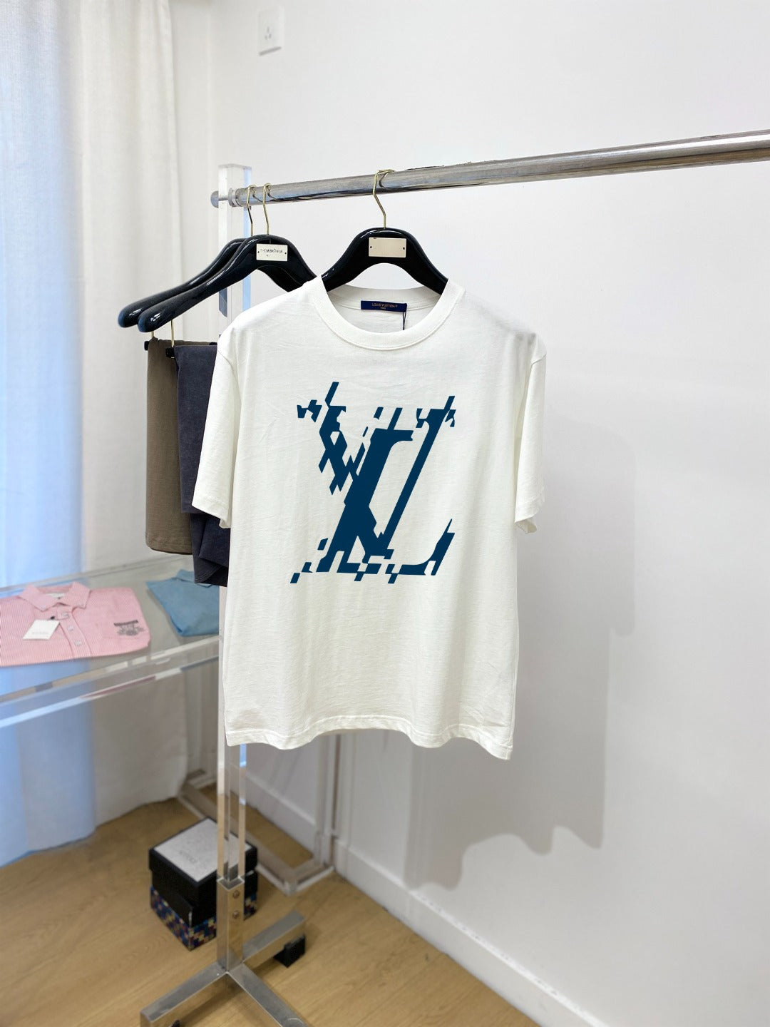 LuxluxHouse Best Quality Clothes T-shirt Louis Vuitton