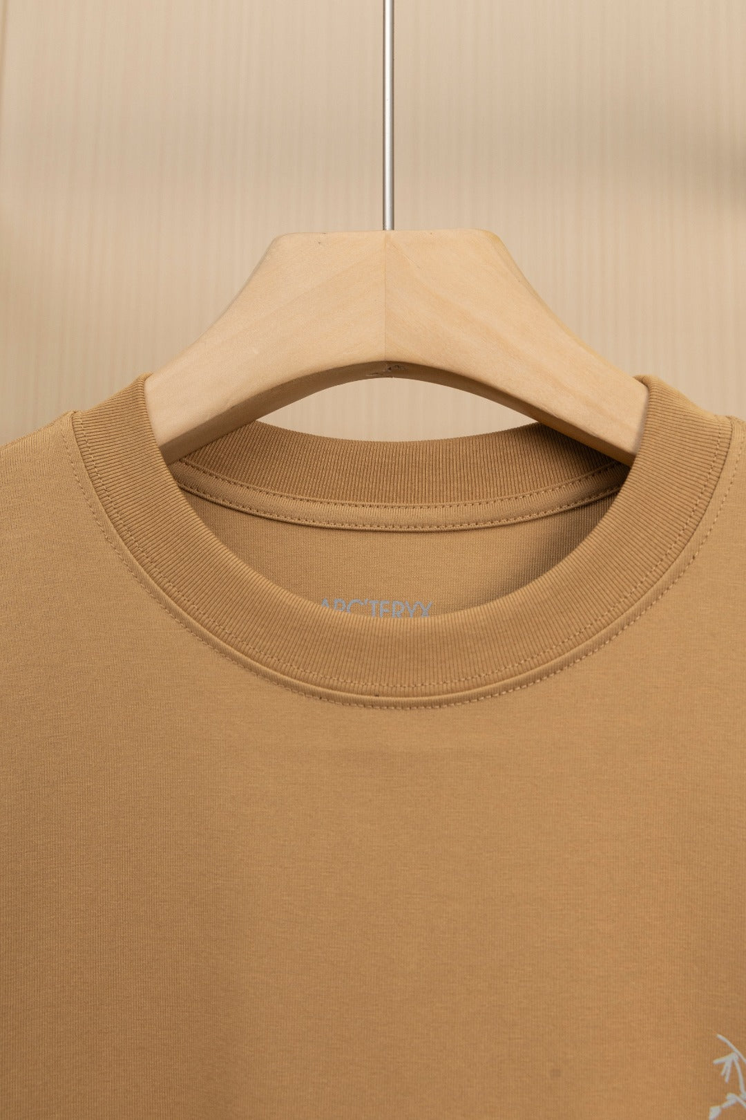 LuxluxHouse Best Quality Clothes T-shirt Arcteryx