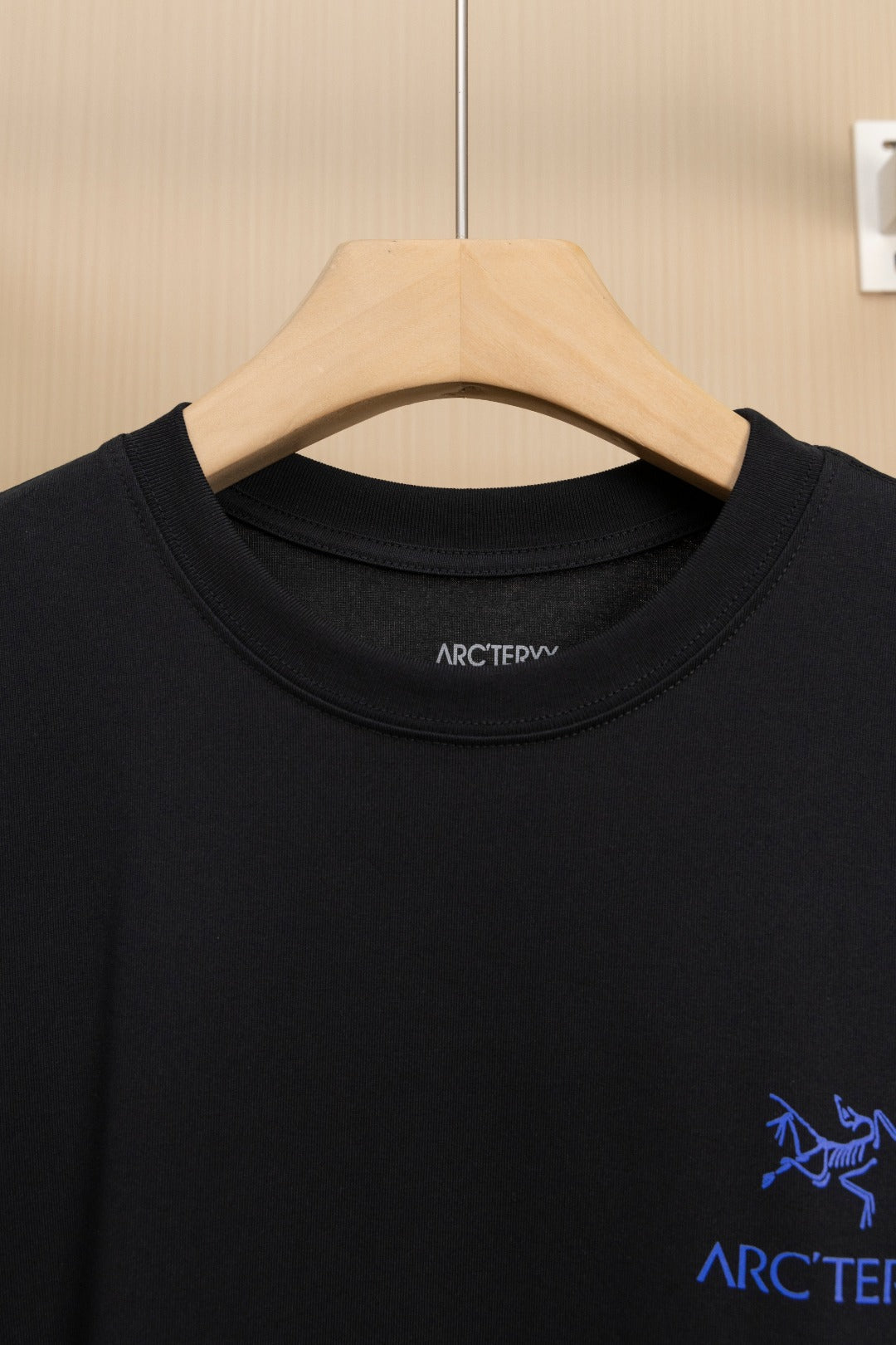 LuxluxHouse Best Quality Clothes T-shirt Arcteryx